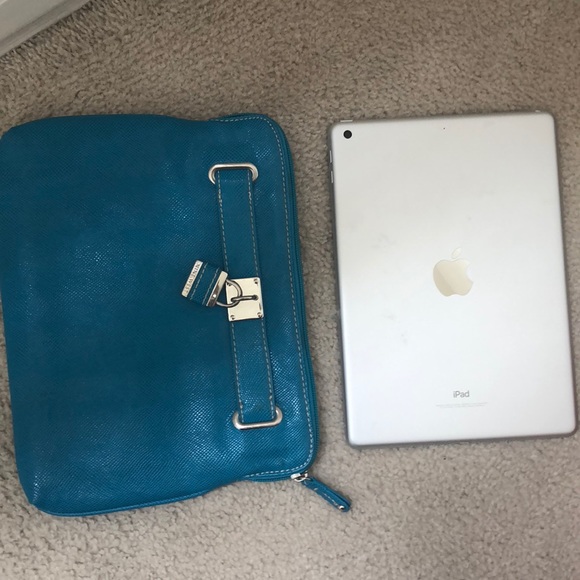 NINE WEST BLUE TABLET CASE - Picture 6 of 6